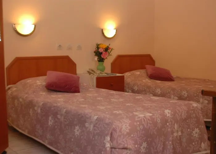 Lotus Ξενοδοχείο 2*