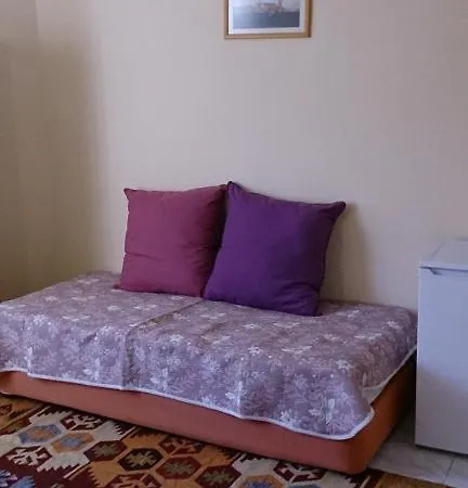 Lotus Hotel 2*